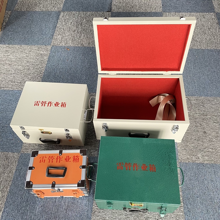 渭南爆破工程作业箱如何选择？玻璃钢与传统材质的全面对比